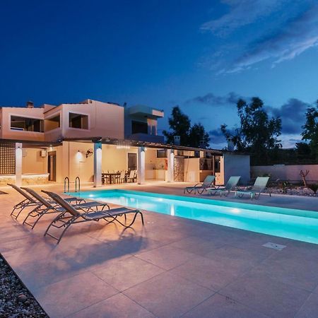 Villa Maribia With Private Pool Γεννάδι Εξωτερικό φωτογραφία