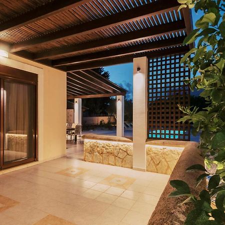 Villa Maribia With Private Pool Γεννάδι Εξωτερικό φωτογραφία