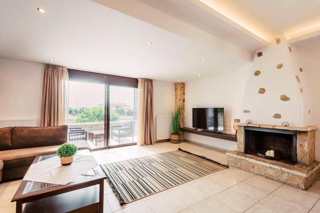 Villa Maribia With Private Pool Γεννάδι Εξωτερικό φωτογραφία